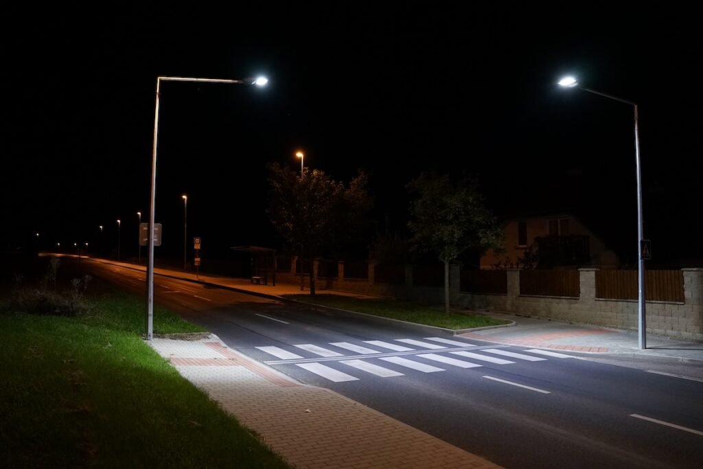 Study: Crosswalk Lighting Radically Improves Pedestrian Safety